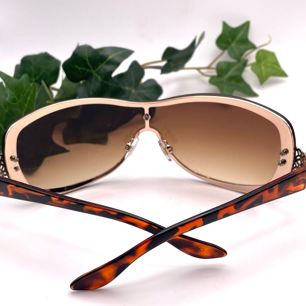 Spectacle Tortoise Shell Sunglasses - image 3